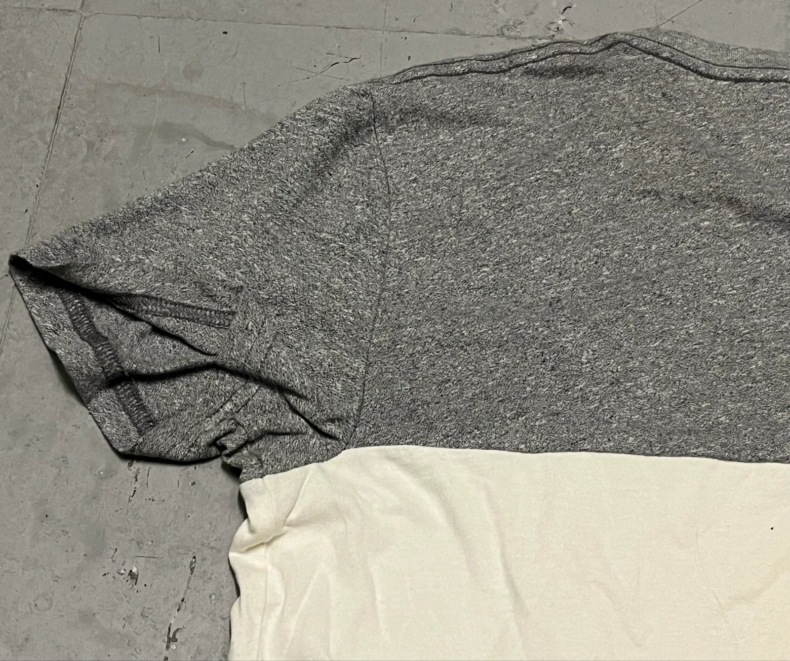 Two-tone grey white hollister t-shirt – photo 15